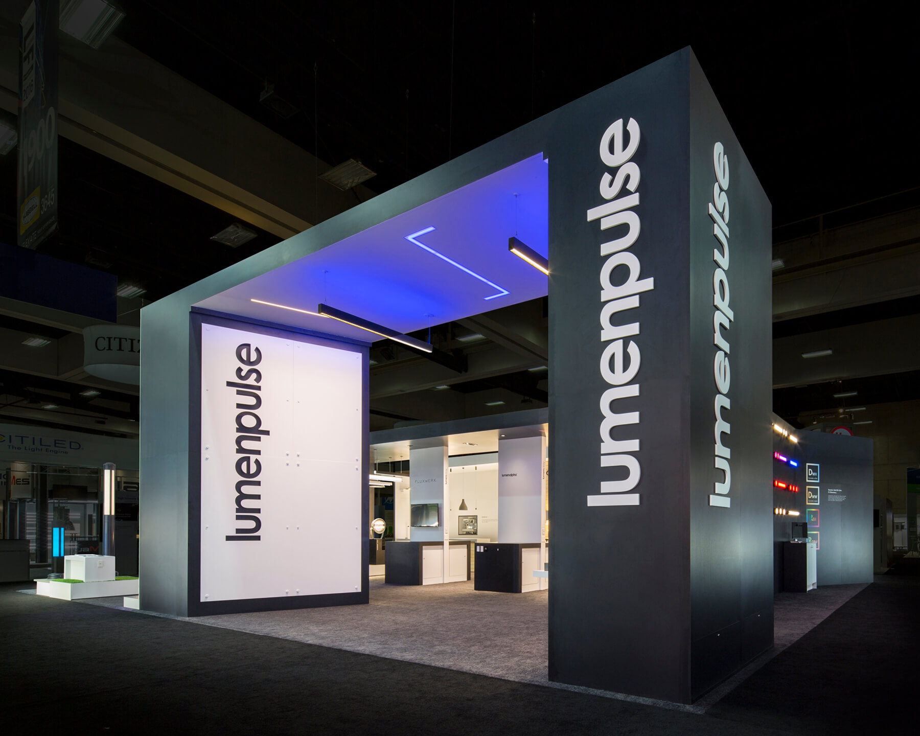 Lumenpulse booth 2